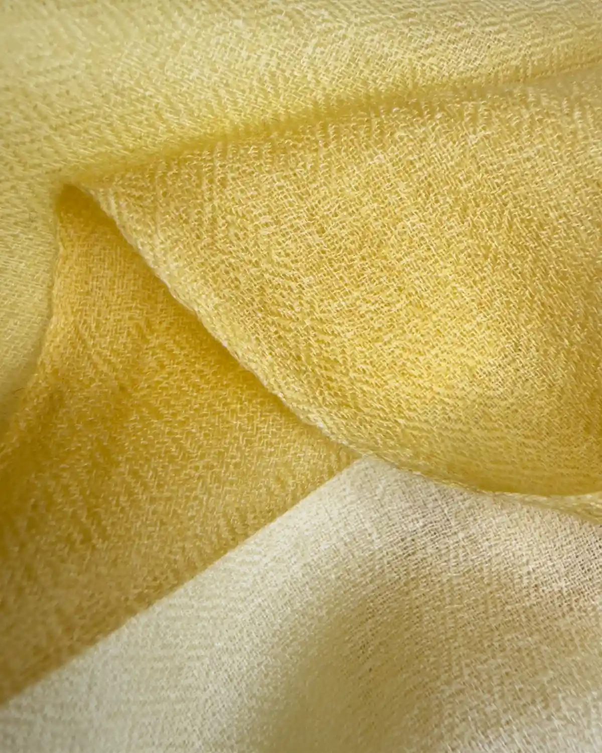 Daisy Dream Grad. Shawl - Image 3